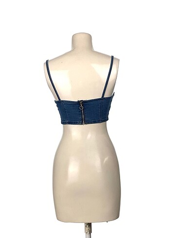 s Beden Bershka Mini Üst %70 İndirimli.