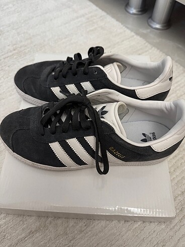 Adidas gazelle