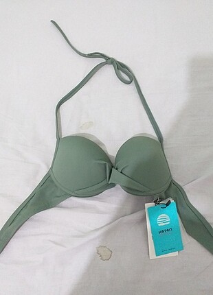 Bikini üstü 