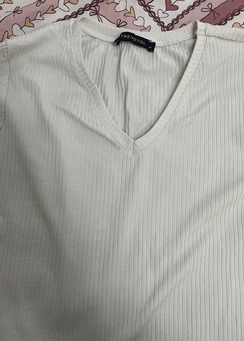 V Yaka Beyaz Kadın Bluz - Görsel 5