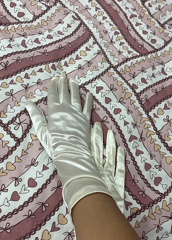Dantel Detaylı Beyaz Saten Kadın Eldiven - Görsel 3
