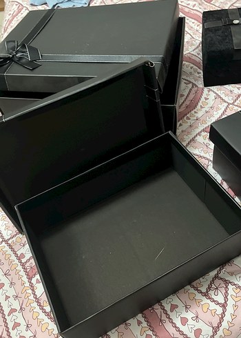 Siyah Kurdeleli Hediye Kutuları - Görsel 6