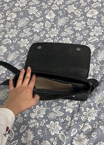 Siyah Deri Tokalı Kadın Omuz Çantası - Görsel 9