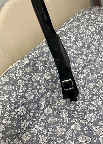 Siyah Deri Tokalı Kadın Omuz Çantası - Görsel 5