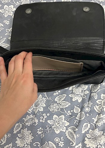 Siyah Deri Tokalı Kadın Omuz Çantası - Görsel 8