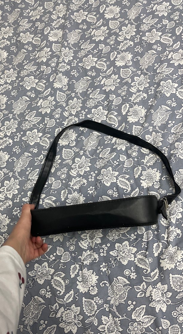 Siyah Deri Tokalı Kadın Omuz Çantası - Görsel 3