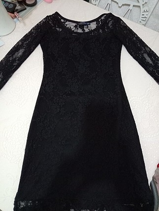 Siyah dantel Elbise