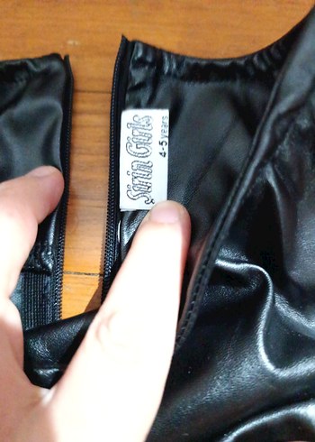 4 Yaş Beden Kız Çocuk Deri Siyah Fiyonklu Elbise