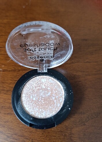 Essence essence