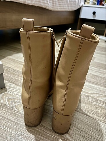 LC Waikiki Bej bot
