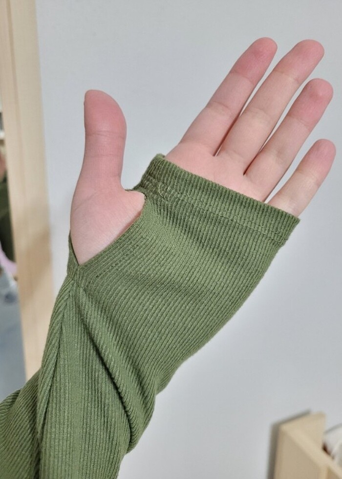 Uzun kollu crop - Görsel 2