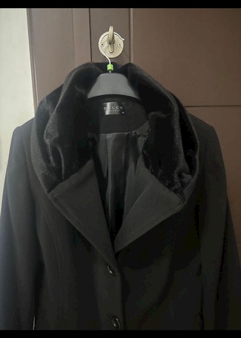 Siyah Düğmeli Kadın Kaban - Görsel 2