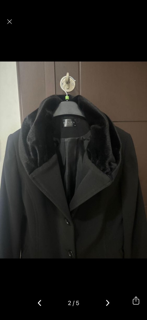 Siyah Düğmeli Kadın Kaban - Görsel 2