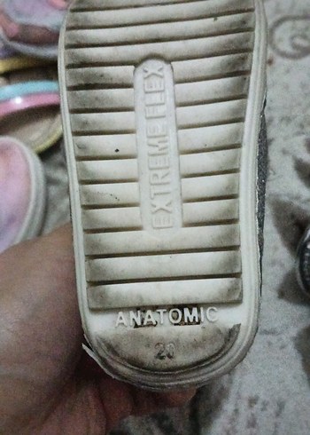 Kız Çocuk Gri Kürklü Nakışlı Bot - Görsel 4