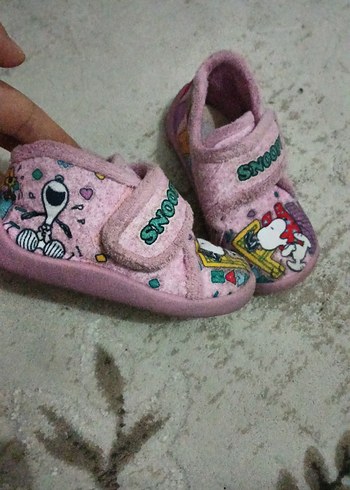 Kız Çocuk Pembe Snoopy Baskılı Sıcak Terlik - Görsel 4