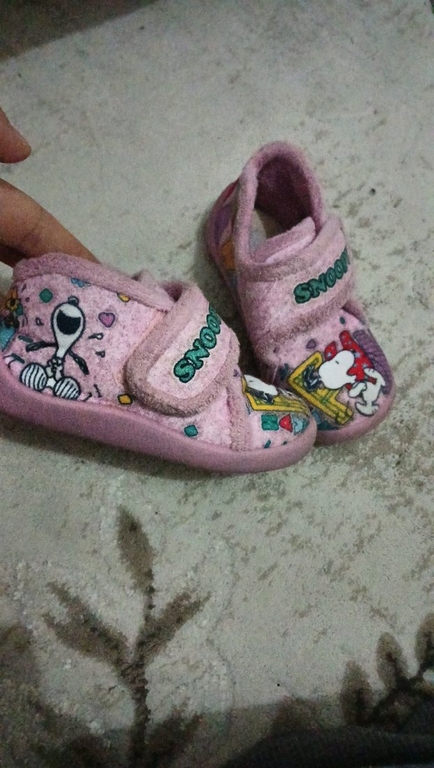 Kız Çocuk Pembe Snoopy Baskılı Sıcak Terlik - Görsel 4