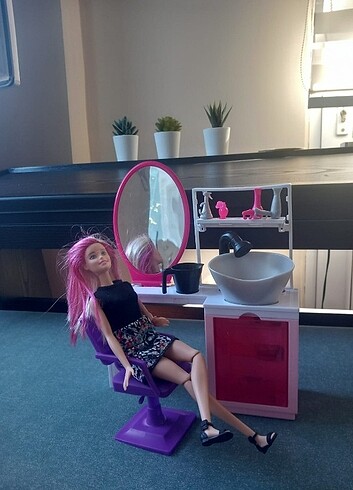 Barbie Barbie Kuaför Set
