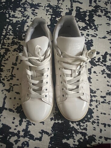 Parlak Adidas stan smith