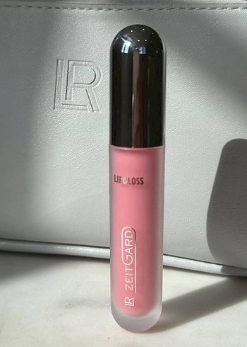 Pembe Pastel dolgunlaştırıcı gloss - Görsel 2