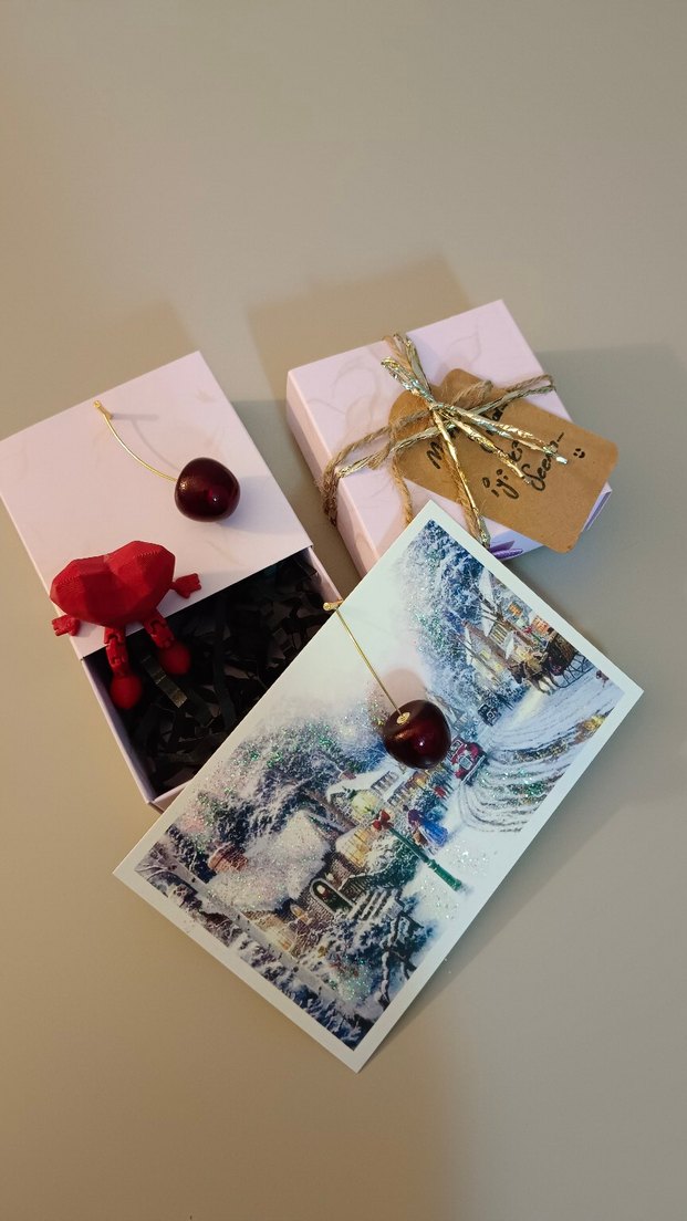 Renkli Hediye Kutusu ve Kartı - Görsel 5