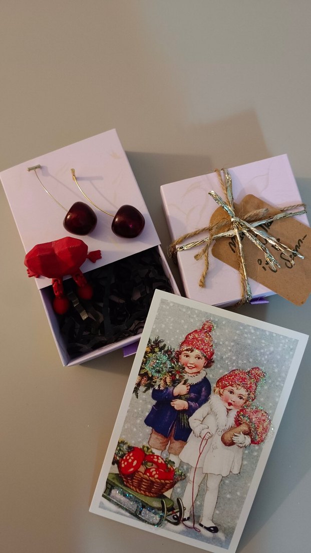 Bordo Kiraz Küpe Hediye Kutusu - Görsel 3