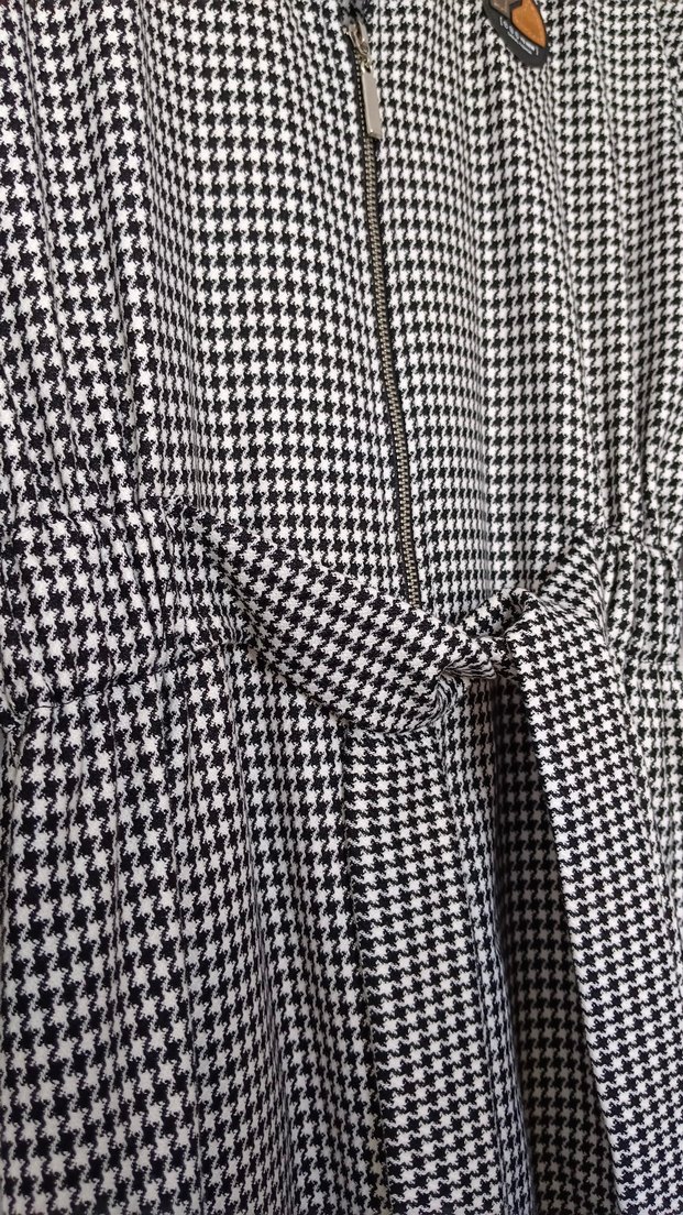 Gri ekoseli, boydan fermuarlı, kendinden kuşaklı - Görsel 3