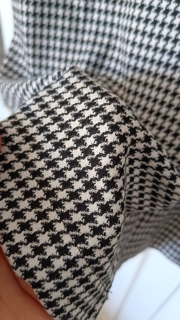 Gri ekoseli, boydan fermuarlı, kendinden kuşaklı - Görsel 4