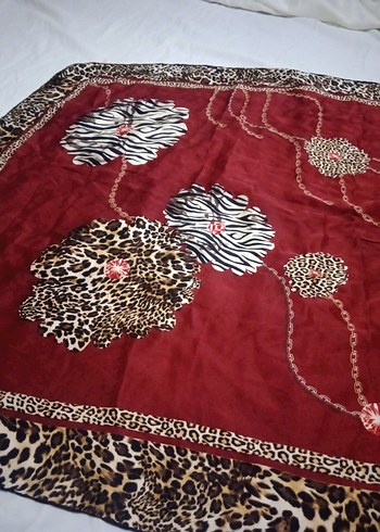 Armine Bordo leopar Desenli Kadın eşarp
