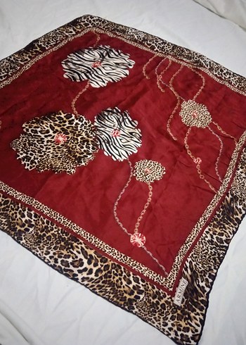 Bordo leopar Desenli Kadın eşarp