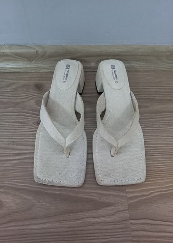 Gri Kadın Günlük Dolgu Topuk Terlik