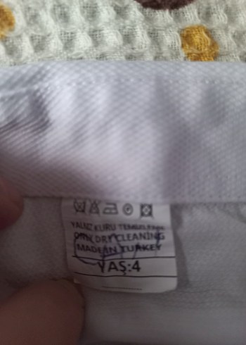 4 Yaş Beden Erkek Çocuk Beyaz Düğmeli Uzun Kollu Gömlek