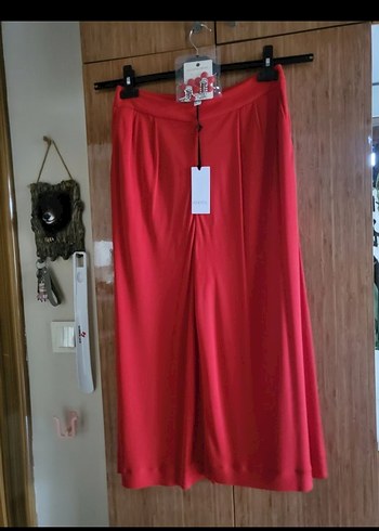 İPEKYOL KIRMIZI VİSKOZ CULOTTE PANTOLON