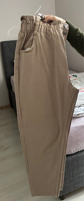 Diğer Yazlik Krem Pantolon