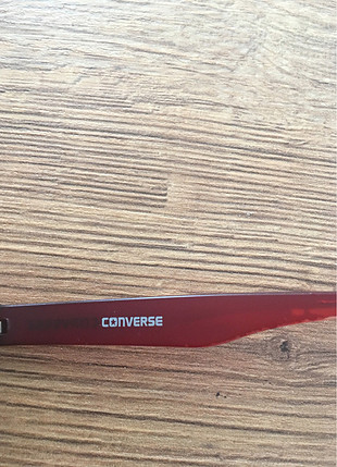 Converse Numaralı gözlük çerçevesi