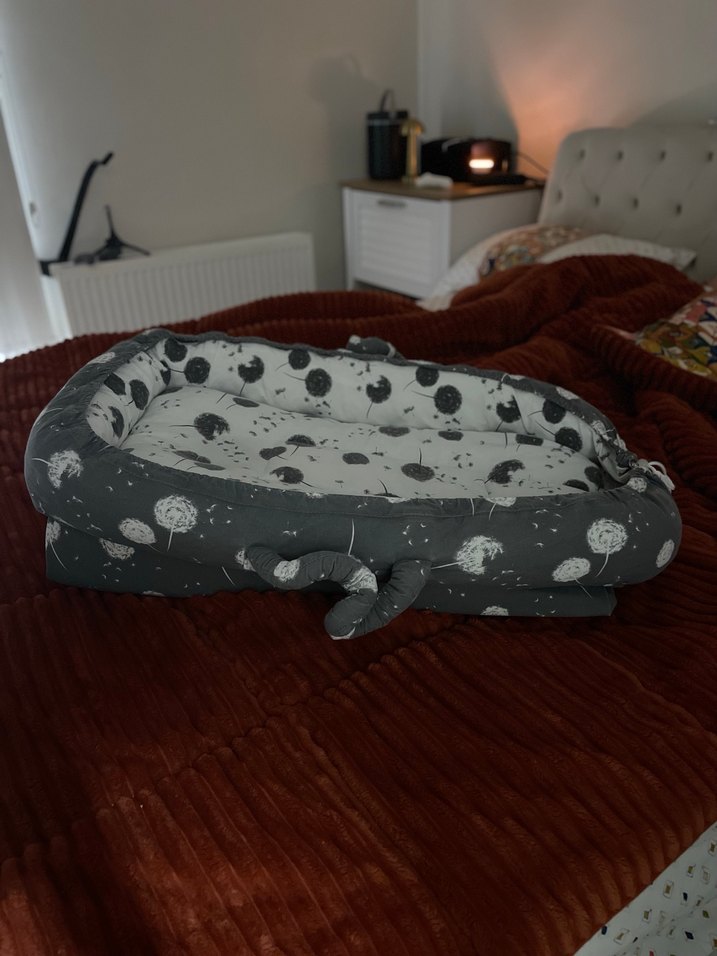 Gri Desenli Bebek reflü  Yatağı - Görsel 4