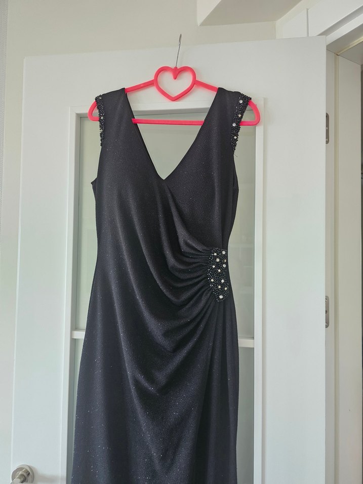 Siyah V Yaka Uzun Drapeli Kadın Elbise - Görsel 2