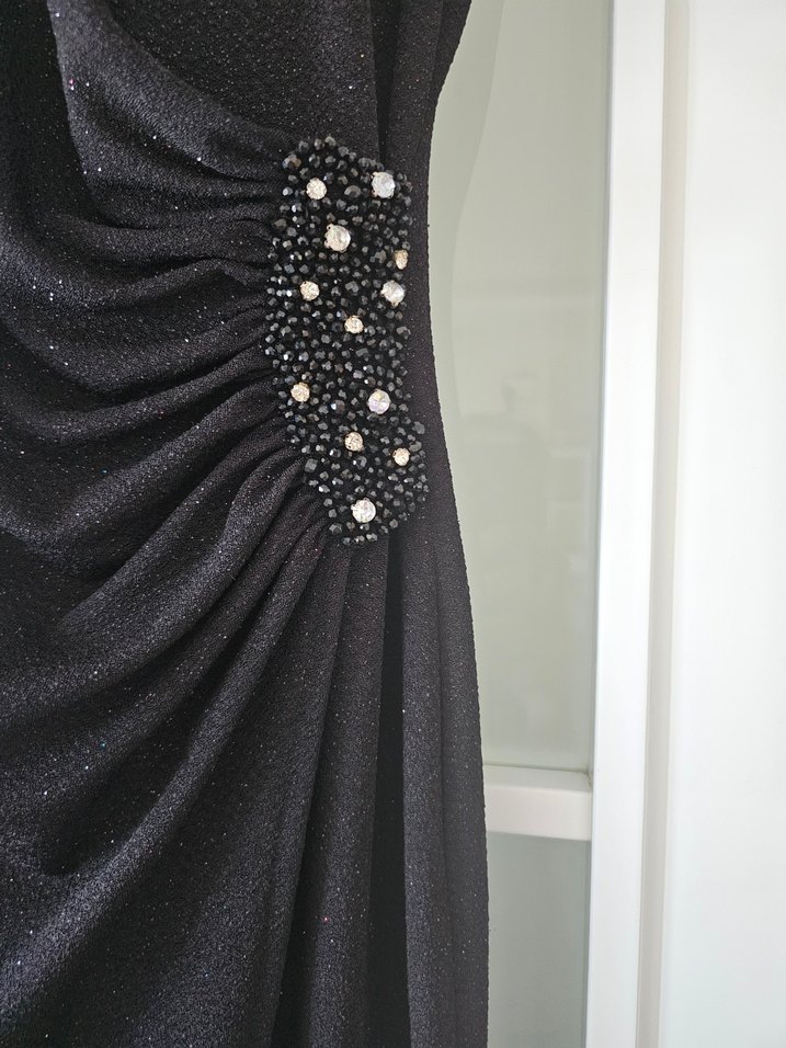 Siyah V Yaka Uzun Drapeli Kadın Elbise - Görsel 3