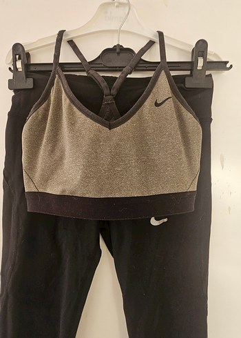 Gri Spor Büstiyer ve Siyah Tayt Takımı - Görsel 2