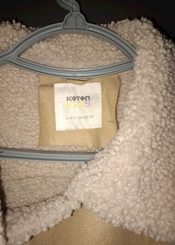 Bej Süet Kürklü Kız Cocuk Kaban - Görsel 4