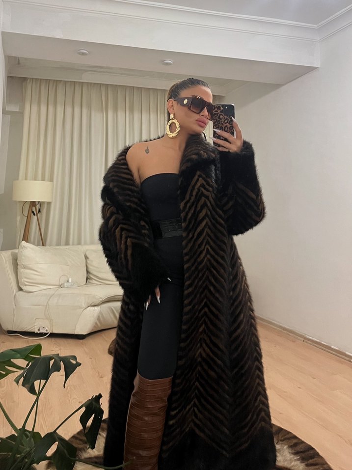 Kahverengi Uzun Kadın Suni Kürk Zebra Desenli - Görsel 3