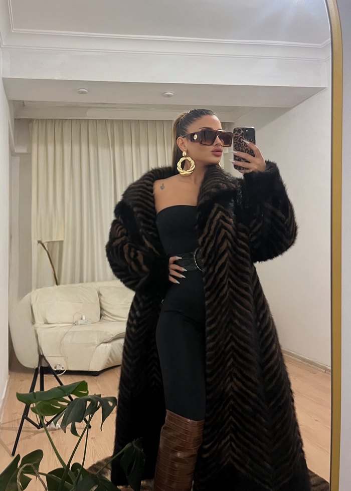 Kahverengi Uzun Kadın Suni Kürk Zebra Desenli - Görsel 2