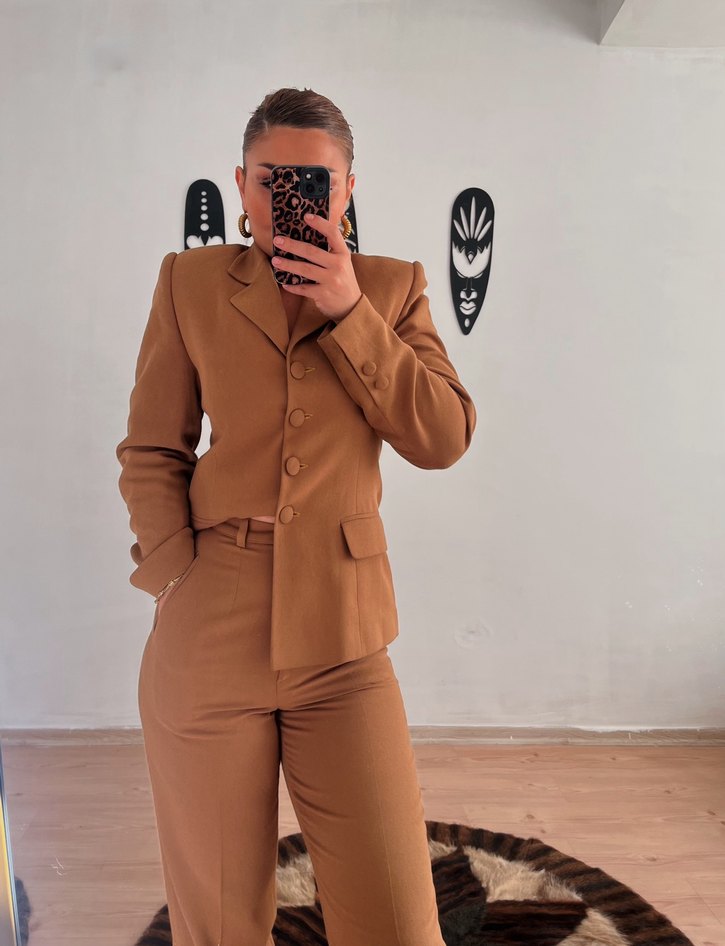 Camel Renkli Kemerli Kadın Takım - Görsel 5