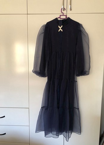 Uzun Siyah Gotik Elbise, Fırfırlı, Yüksek Yakalı