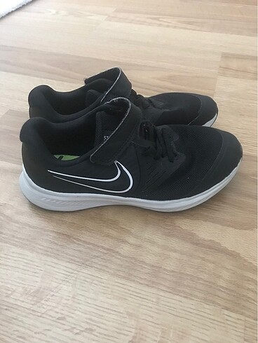 33 Beden siyah Renk Nike kids erkek çocuk spor ayakkabı