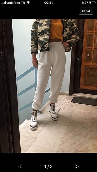 Beyaz oversize eşofman altı