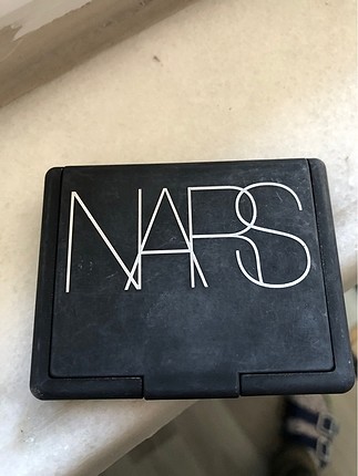  Beden Orıgınal nars hot sand highlighter