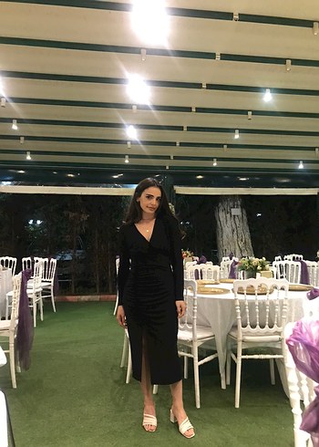 Uzun Siyah V Yaka Drapeli Kadın Abiye Elbise - Görsel 2