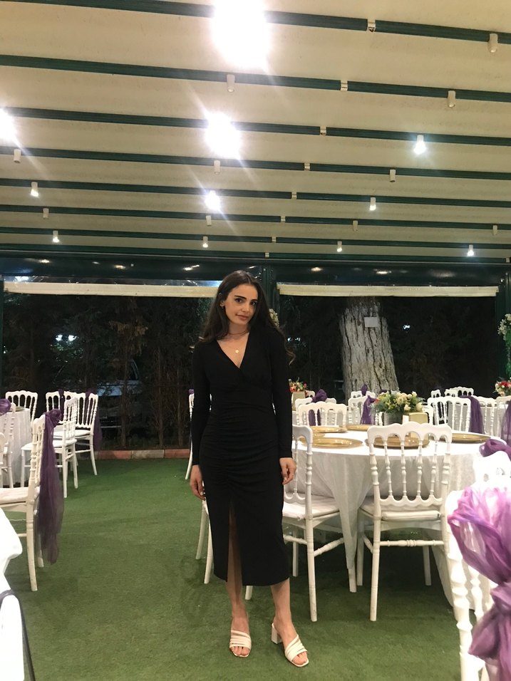 Uzun Siyah V Yaka Drapeli Kadın Abiye Elbise - Görsel 2