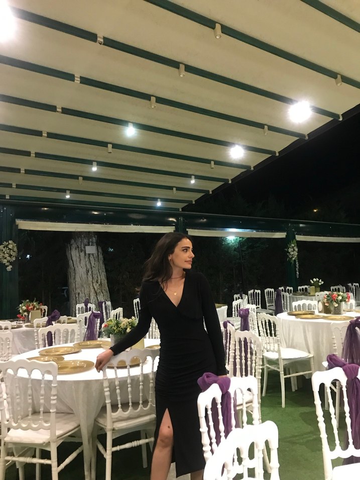 Uzun Siyah V Yaka Drapeli Kadın Abiye Elbise - Görsel 3