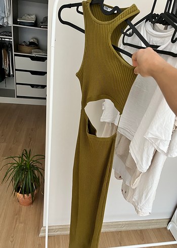 Zeytin Yeşili Uzun Kesim Kolsuz Elbise - Görsel 4